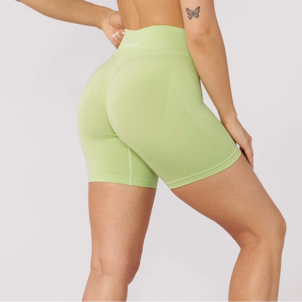 YoungLA W149 CURVE HOURGLASS BIKER SHORTS 6.5"